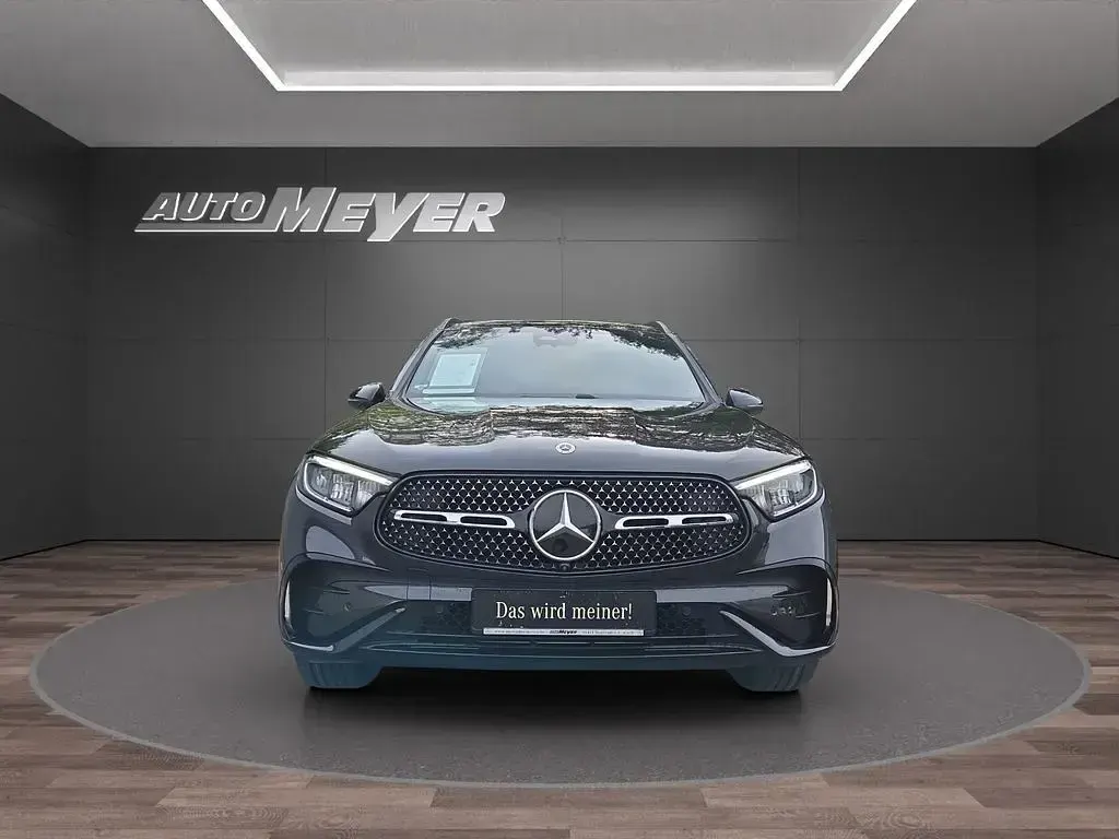 Gebraucht Mercedes GLC200 Night 204 PS (150 kW) 2025 Grau SUV