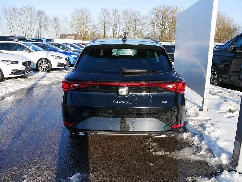 Neu Cupra Leon 150 PS (110 kW) 2025 Midnight schwarz meta... Kombi