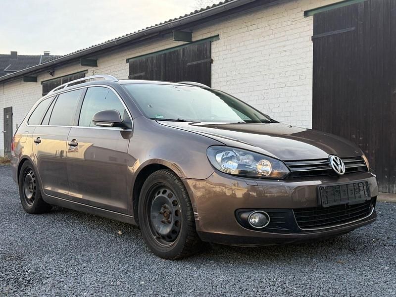 Braun Gebraucht 2011 VW Golf Highline Kombi | 3.500 € (Superpreis) - Bild 1/4