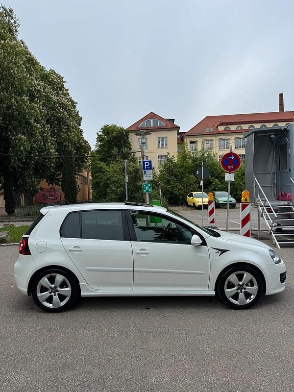 Gebraucht VW Golf V R-line 140 PS (102 kW) 2006 Weiß Kleinwagen