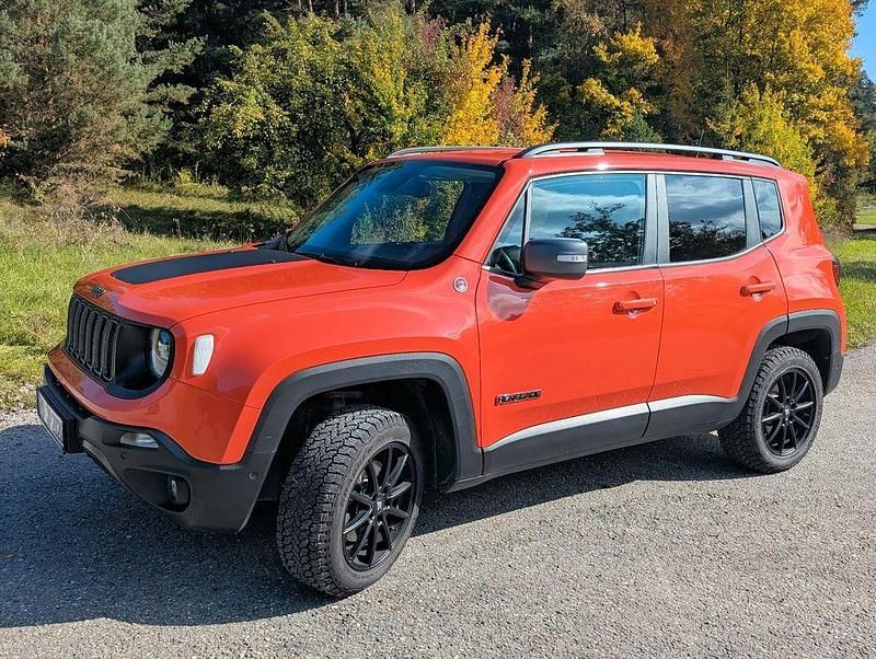 Orange Gebraucht 2020 Jeep Renegade Trailhawk SUV | 19.100 € (Guter Preis) - Bild 1/4