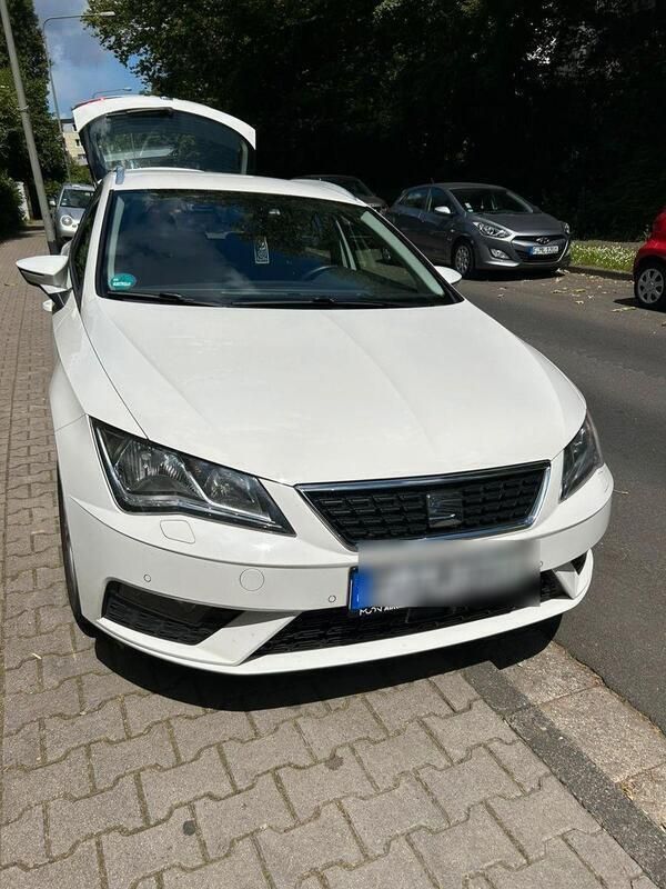 Weiß Gebraucht 2019 Seat Leon Style Kombi | 6.400 € (Superpreis) - Bild 1/4