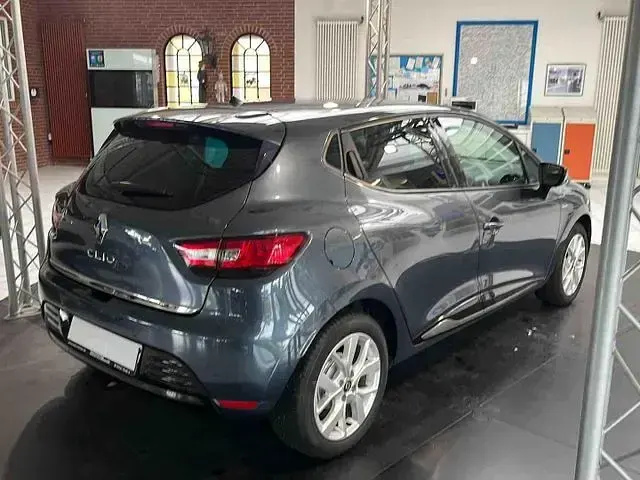 Gebraucht Renault Clio IV LIMITED 90 PS (66 kW) 2019 Limousine