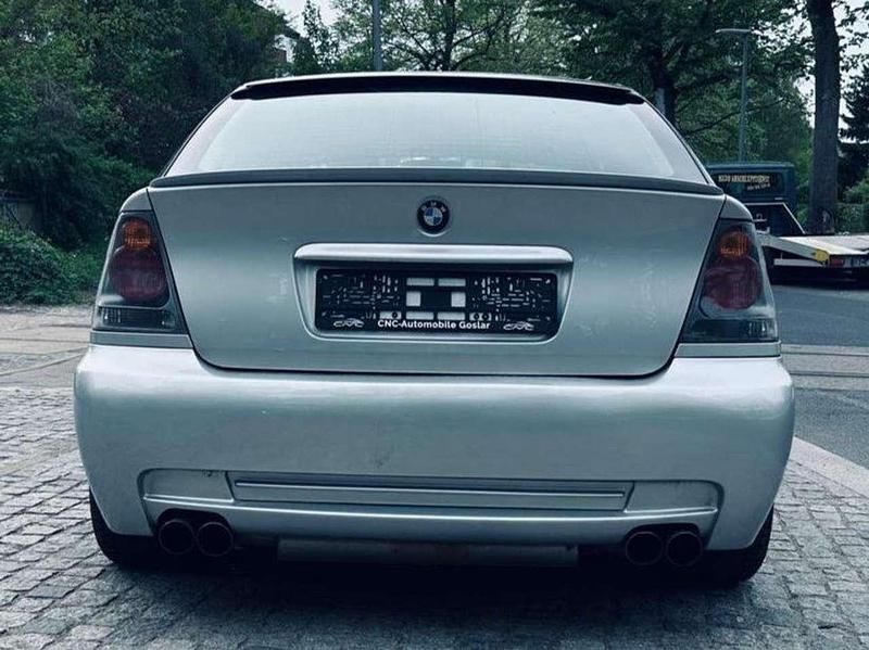 Gebraucht BMW 325 192 PS (141 kW) 2001 Titansilber metallic Kleinwagen