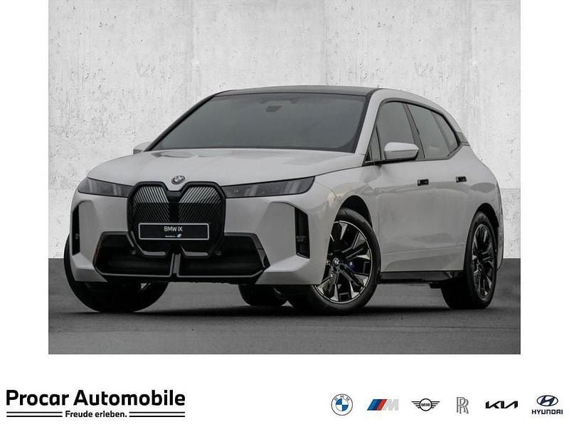 Weiß Neu 2025 BMW iX M Sport SUV | 82.590 € (Superpreis) - Bild 1/4