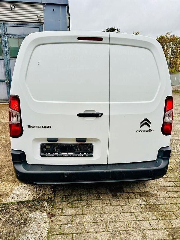 Gebraucht Citroën Berlingo 102 PS (75 kW) 2021 Weiß Van / Kleinbus