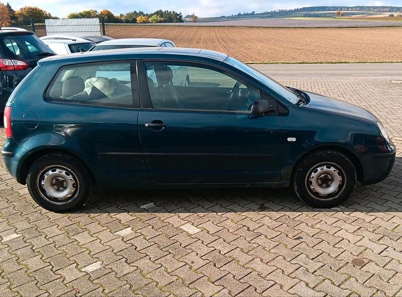 Gebraucht VW Polo 75 PS (55 kW) 2004 Blau Kleinwagen