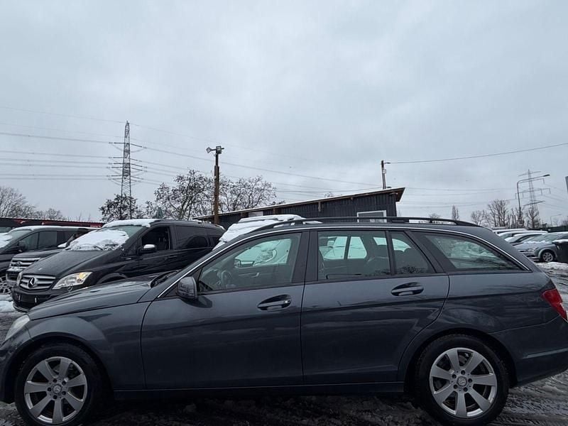 Gebraucht Mercedes C220 170 PS (125 kW) 2014 Grau Kombi