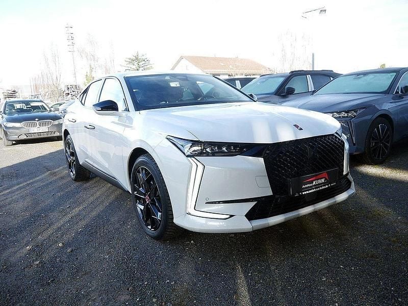 Gebraucht DS Automobiles DS4 Performance Line Plus 131 PS (96 kW) 2023 Perlmuttweiss SUV