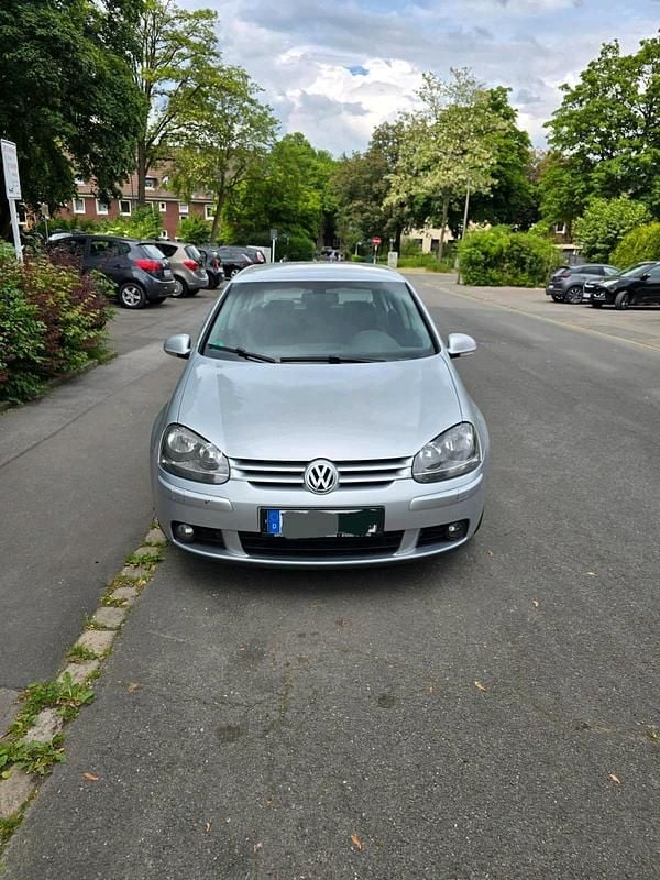 Silber Gebraucht 2008 VW Golf V Limousine | 2.999 € (Fairer Preis) - Bild 1/4