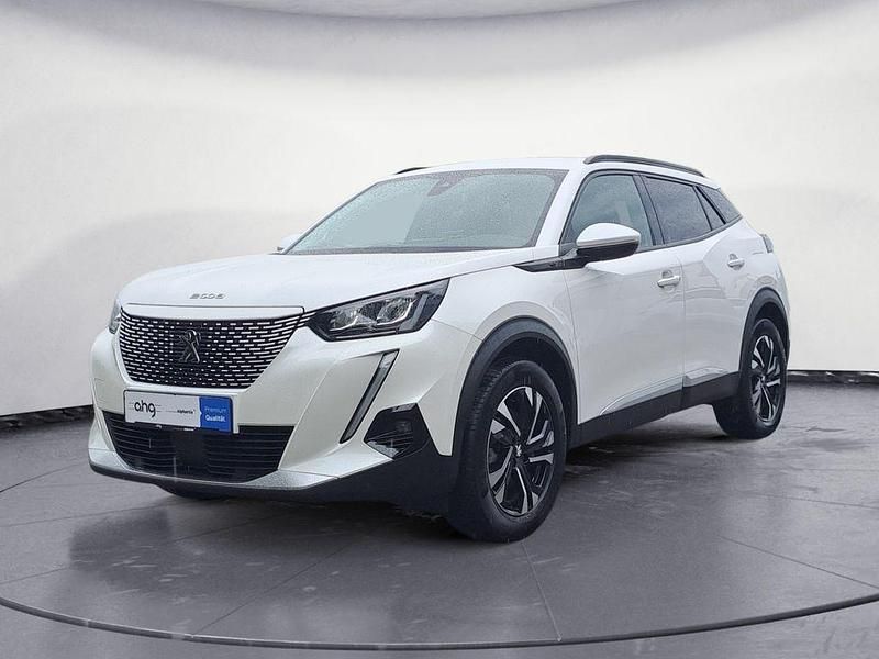 Weiß Gebraucht 2021 Peugeot e-2008 Allure SUV | 17.860 € (Fairer Preis) - Bild 1/3