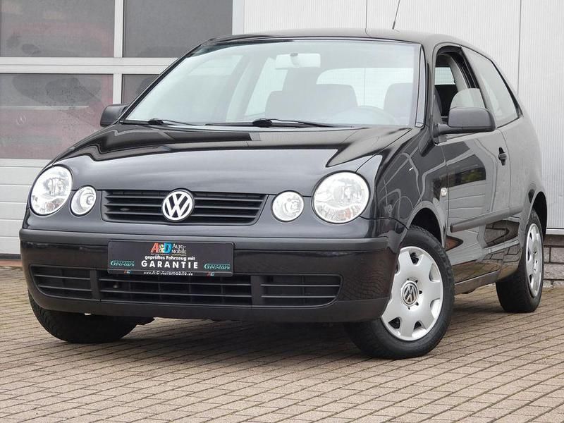 Gebraucht VW Polo Basis 54 PS (39 kW) 2003 Schwarz Kleinwagen