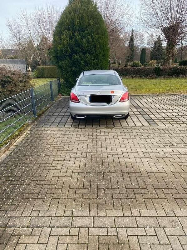 Gebraucht Mercedes C200 Avantgarde 136 PS (100 kW) 2016 Limousine