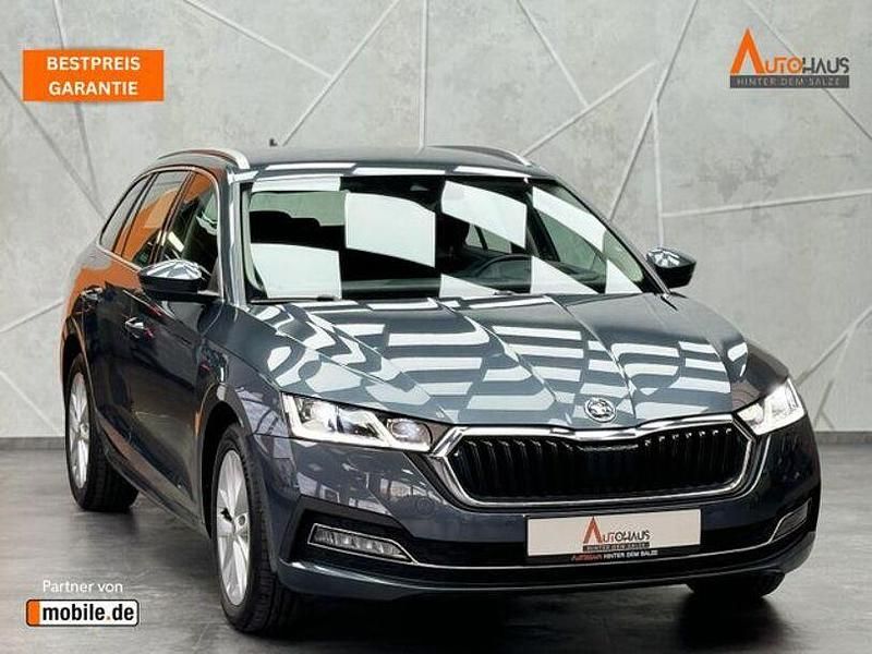 Grau Gebraucht 2021 Skoda Octavia Style Kombi | 17.450 € (Fairer Preis) - Bild 1/4