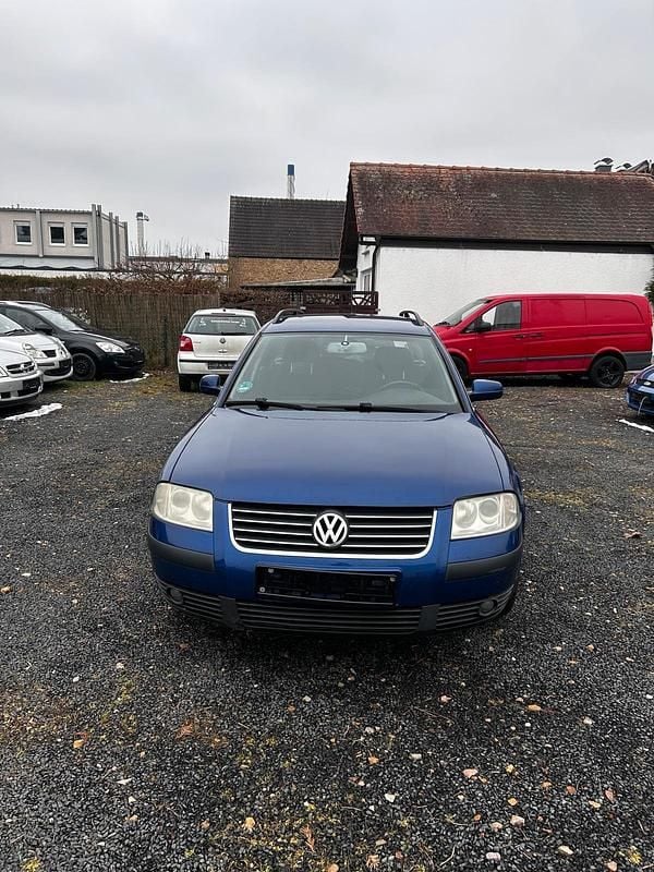 Gebraucht VW Passat 150 PS (110 kW) 2003 Blau Kombi