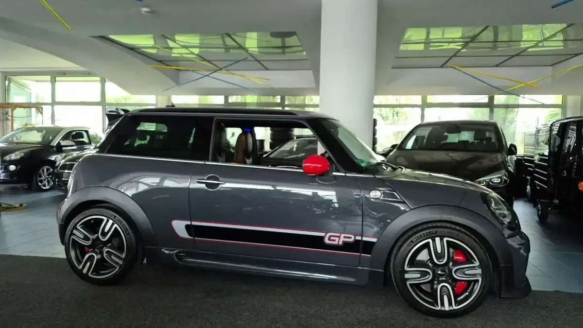 Gebraucht Mini John Cooper Works 218 PS (160 kW) 2013 Grau Kleinwagen