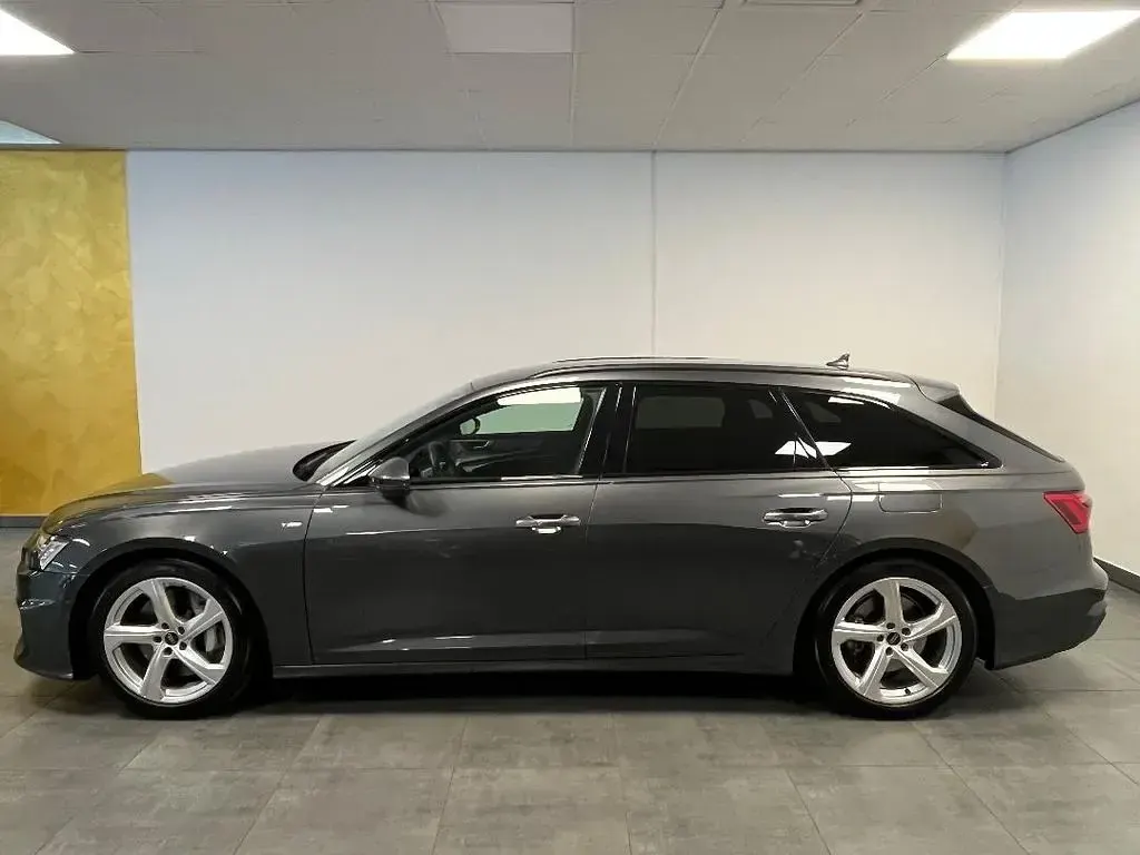 Gebraucht Audi A6 S-Line 299 PS (219 kW) 2022 Grau Kombi