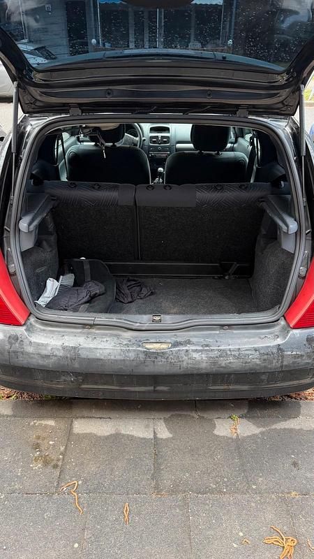 Gebraucht Renault Clio II 108 PS (79 kW) 2003 Schwarz Kleinwagen