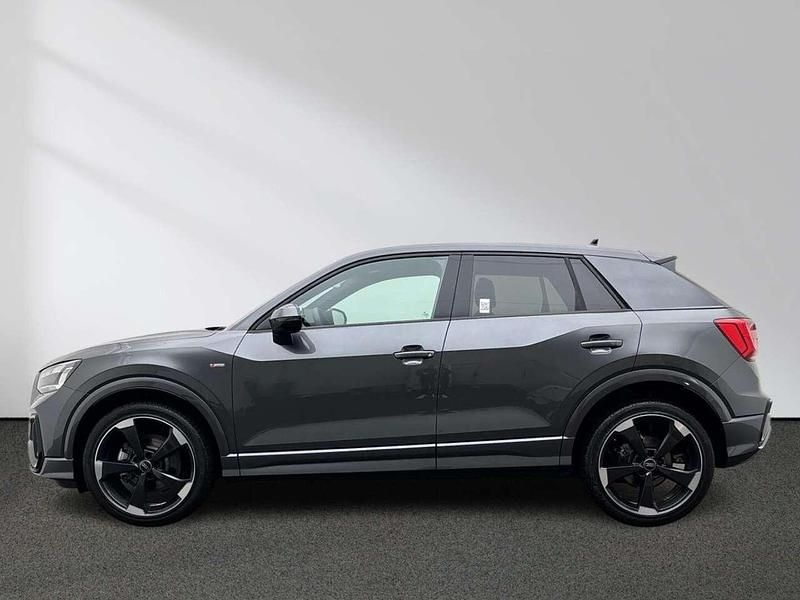 Gebraucht Audi Q2 S-Line 150 PS (110 kW) 2025 Daytonagrau perleffekt SUV