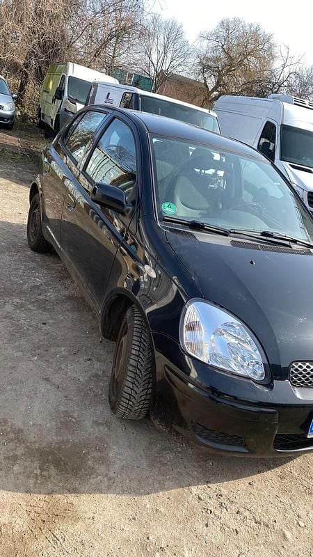 Gebraucht Toyota Yaris 87 PS (63 kW) 2004 Schwarz Kleinwagen