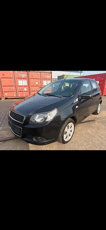 Gebraucht Chevrolet Aveo 84 PS (61 kW) 2011 Schwarz Kleinwagen