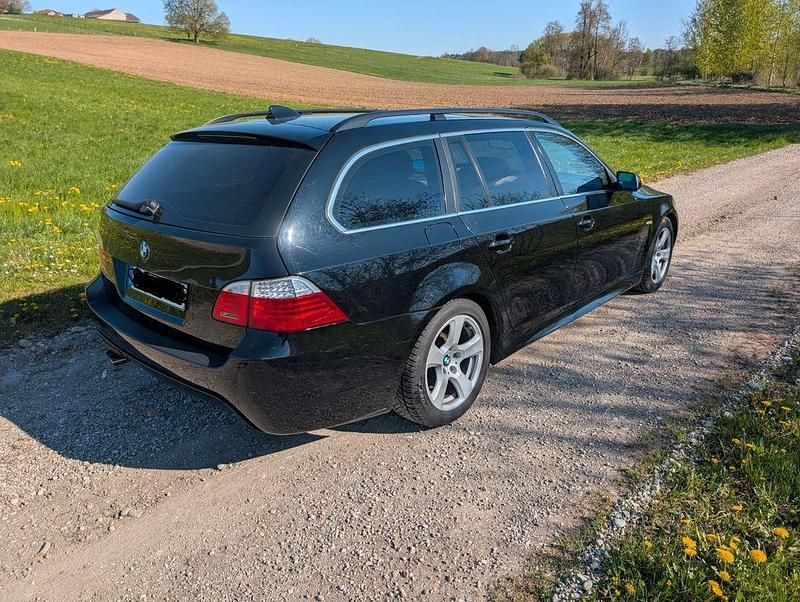 Second-hand BMW 525 197 CP (144 kW) 2008 Negru Break