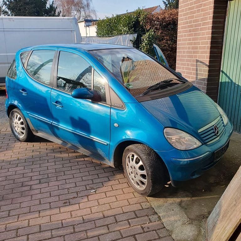 Gebraucht Mercedes A160 Avantgarde 102 PS (75 kW) 2002 Van / Kleinbus