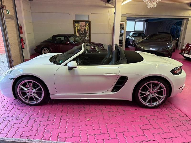 Gebraucht Porsche 718 Boxster 299 PS (219 kW) 2022 Weiß Cabrio