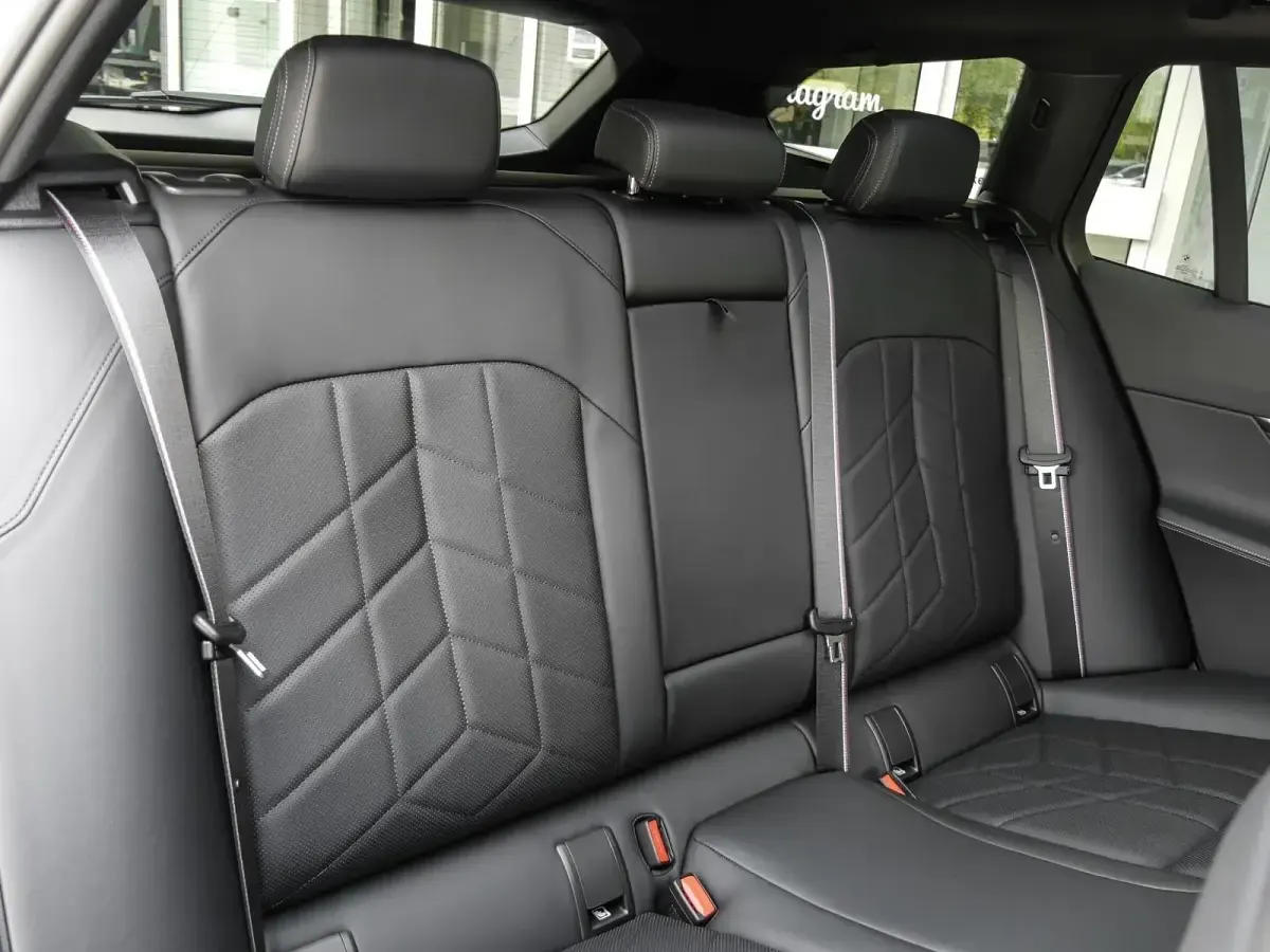 Gebraucht BMW 540 M Sport 286 PS (210 kW) 2025 Grün Kombi