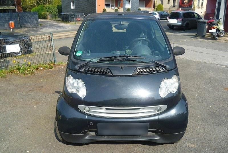 Używany Smart ForTwo Cabrio 45 KM (33 kW) 2003 Czarny Kabriolet