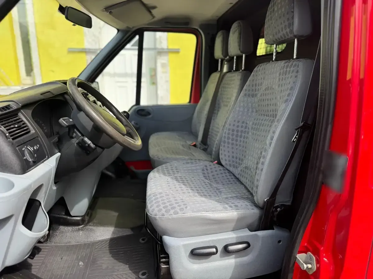 Gebraucht Ford Transit 125 PS (91 kW) 2011 Rot Van / Kleinbus
