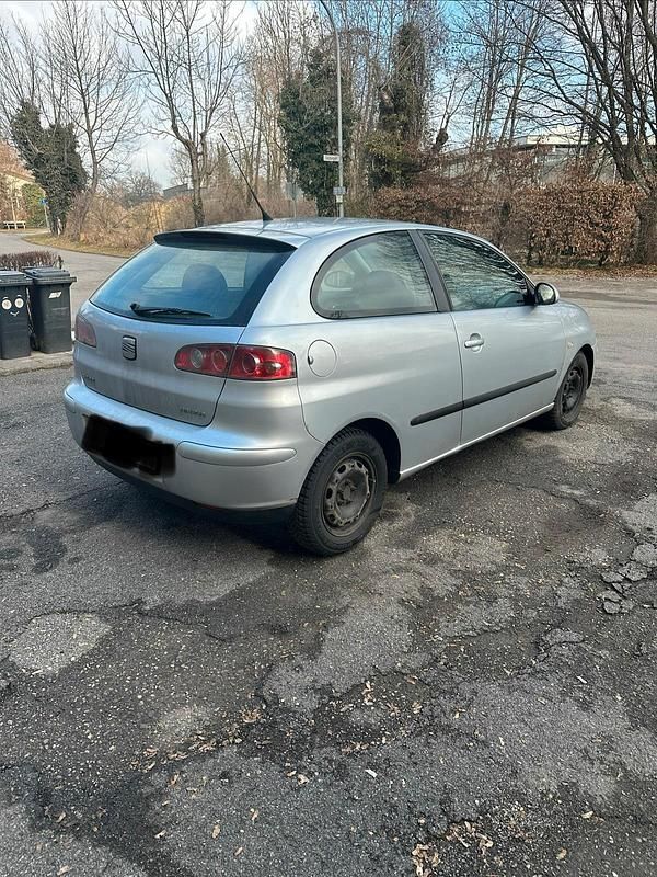 Gebraucht Seat Ibiza 75 PS (55 kW) 2006 Silber Kleinwagen