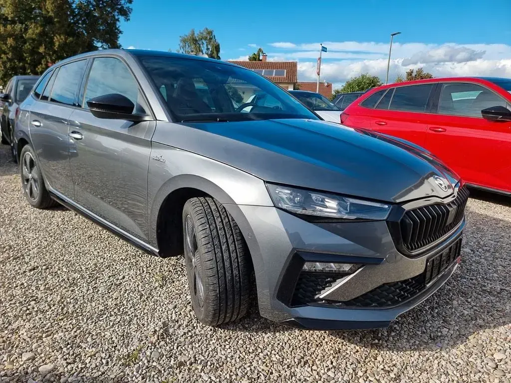 Gebraucht Skoda Scala Monte Carlo 116 PS (85 kW) 2024 Grau Kleinwagen