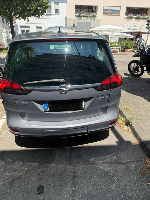 Grau Gebraucht 2015 Opel Zafira Van / Kleinbus | 5.200 € (Superpreis) - Bild 1/4