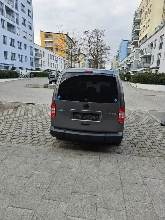 Second-hand VW Caddy 140 CP (102 kW) 2013 Gri Monovolum