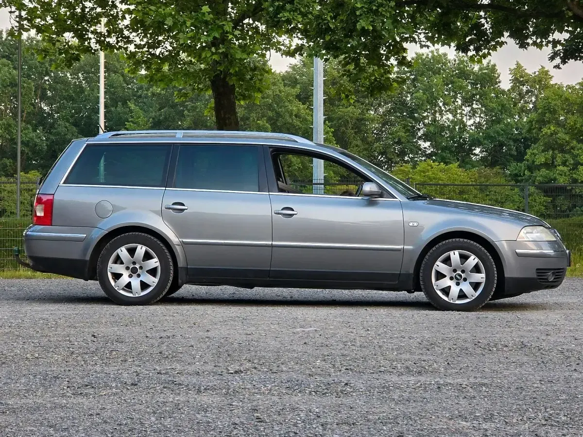 Gebraucht VW Passat Highline 150 PS (110 kW) 2003 Grau Kombi
