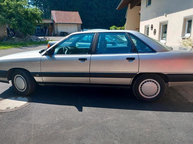 Gold Gebraucht 1988 Audi 100 Limousine | 3.000 € - Bild 1/4