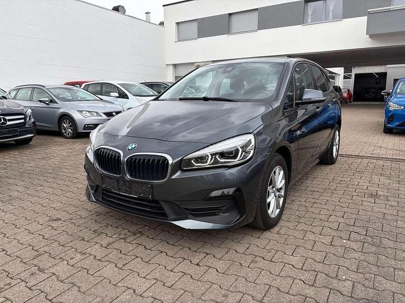 Gebraucht BMW 216 Advantage 116 PS (85 kW) 2020 Grau Kombi