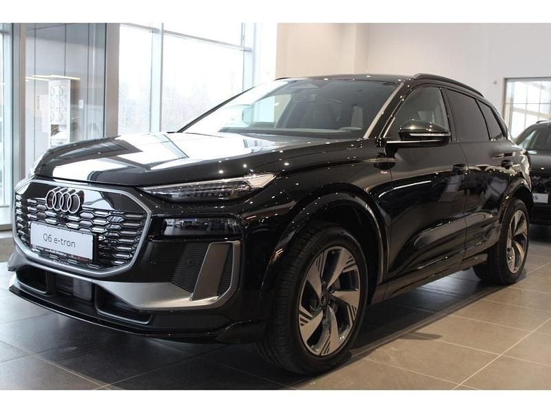 Neu Audi Q6 e-tron S-Line 225 kW (306 PS) 2026 Mythosschwarz metallic SUV