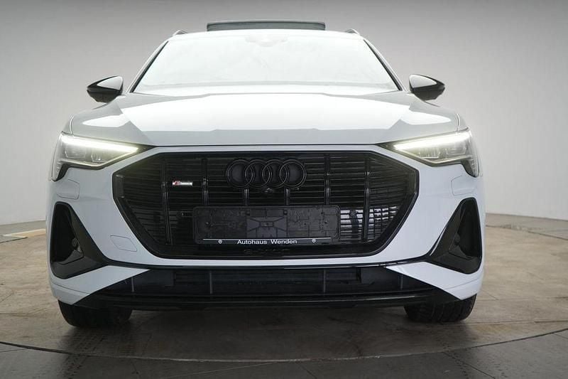 Gebraucht Audi e-tron S-Line 300 kW (408 PS) 2022 Glacier white SUV