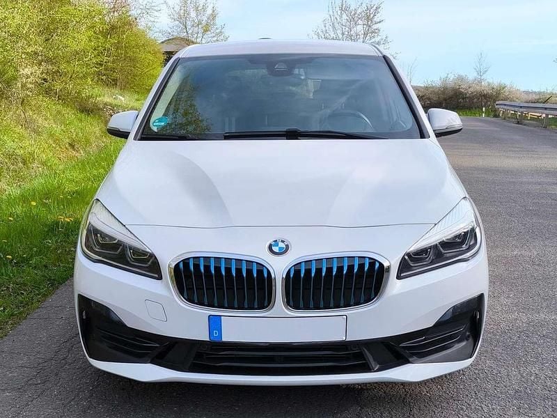 Gebraucht BMW 225 Active Tourer iPerformance 224 PS (164 kW) 2019 Weiß Van / Kleinbus