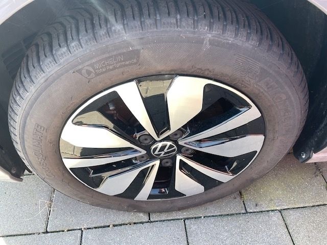 Gebraucht VW Golf VIII Move 150 PS (110 kW) 2023 Grau Kombi