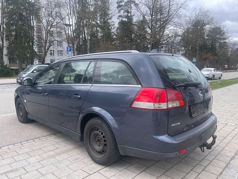 Gebraucht Opel Vectra Edition 150 PS (110 kW) 2007 Grau Kombi