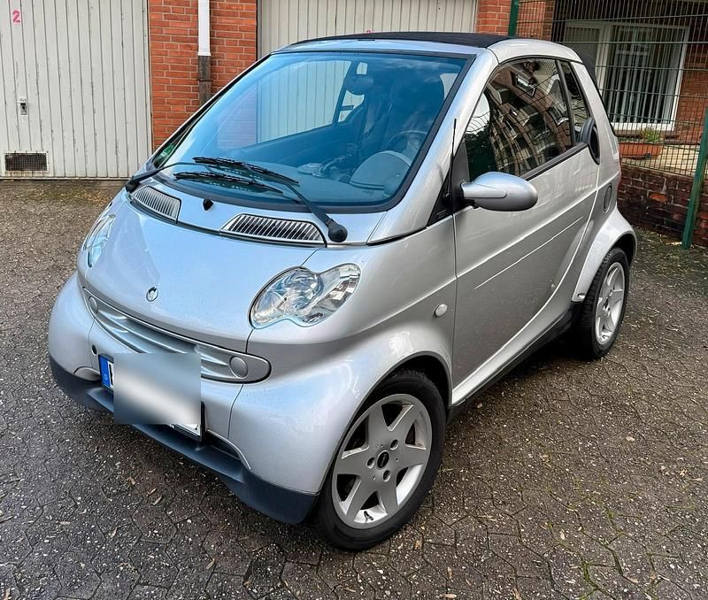 Silber Gebraucht 2006 Smart ForTwo Cabrio Passion Cabrio | 2.100 € (Fairer Preis) - Bild 1/4