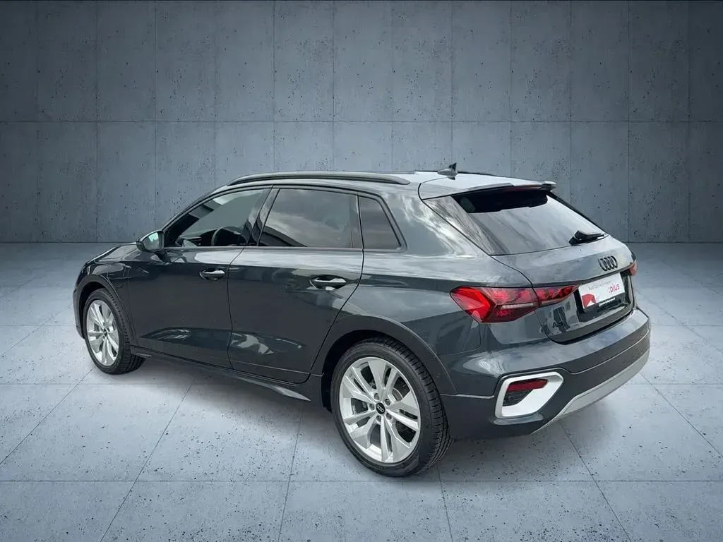 Gebraucht Audi A3 e-tron Sport 150 PS (110 kW) 2025 Grau Kleinwagen