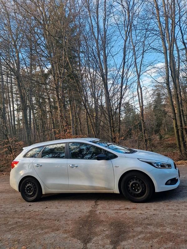 Gebraucht Kia Ceed GT 90 PS (66 kW) 2013 Weiß Kombi