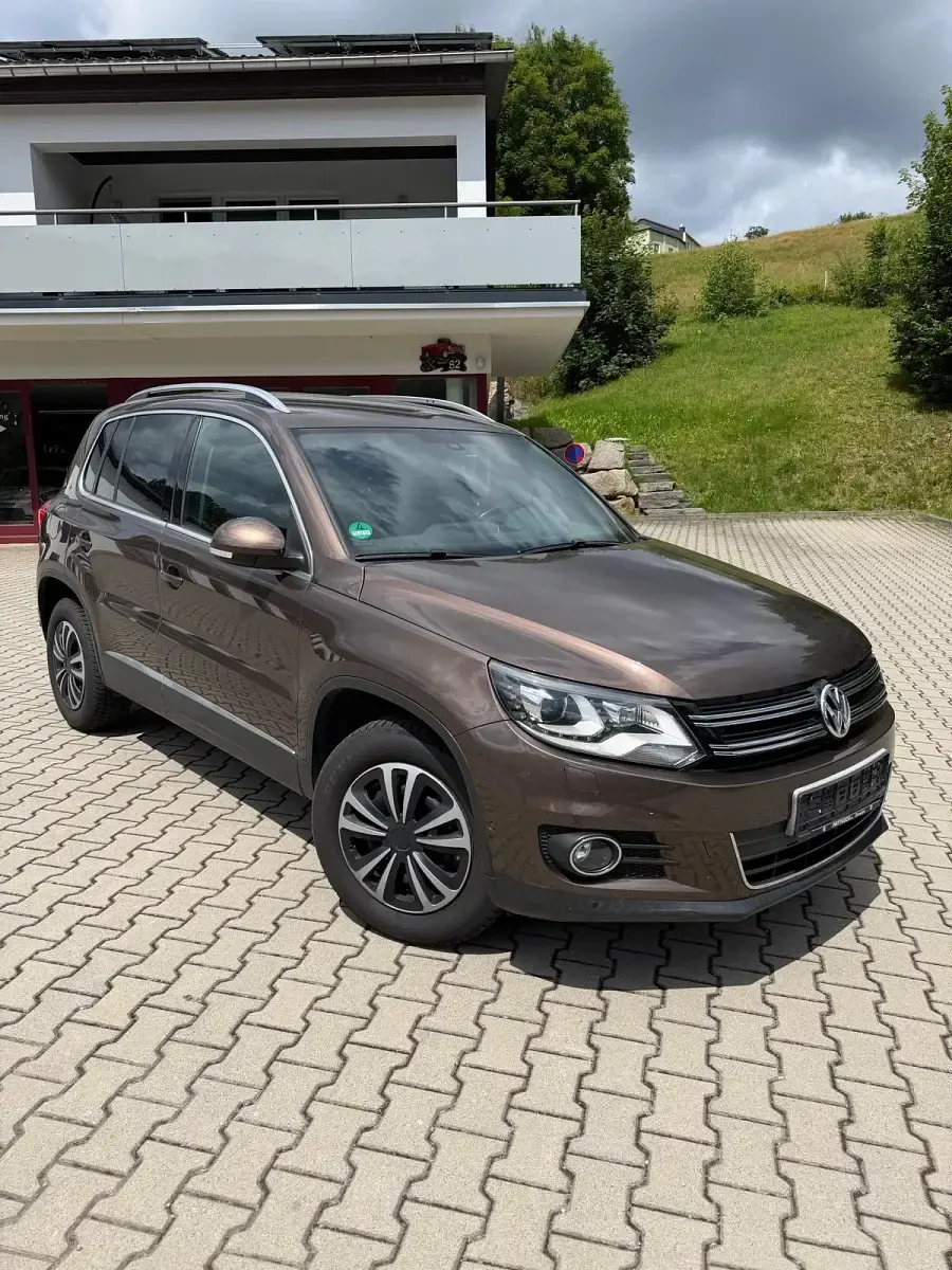 Gebraucht VW Tiguan 160 PS (117 kW) 2012 Braun SUV