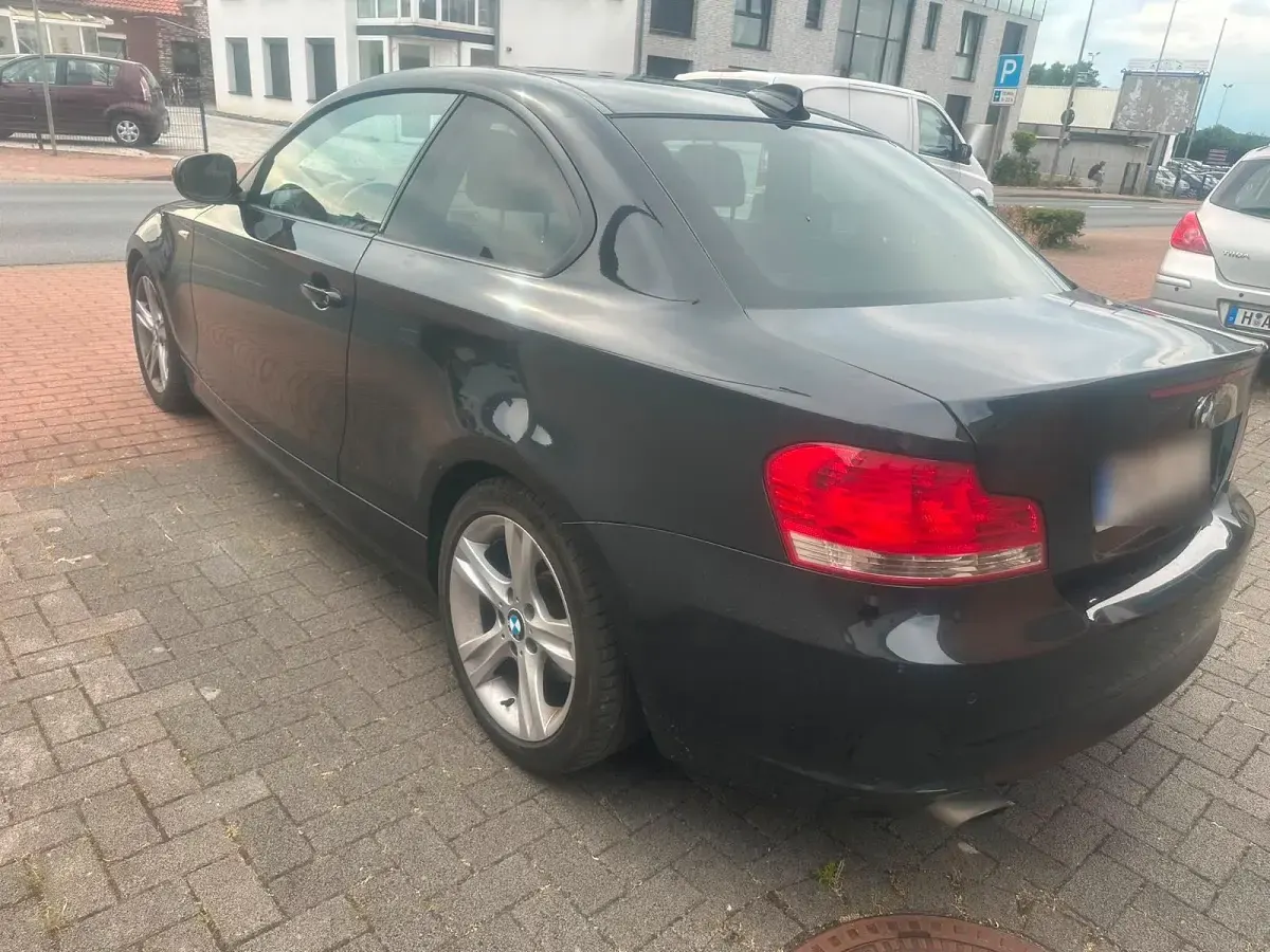 Gebraucht BMW 1M 176 PS (129 kW) 2010 Schwarz Coupé