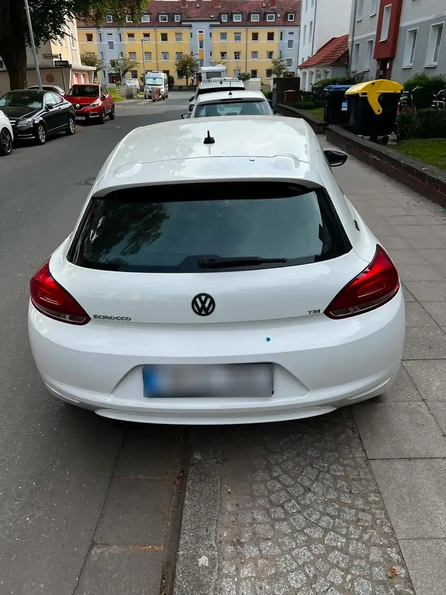 Gebraucht VW Scirocco 122 PS (89 kW) 2009 Weiß Coupé