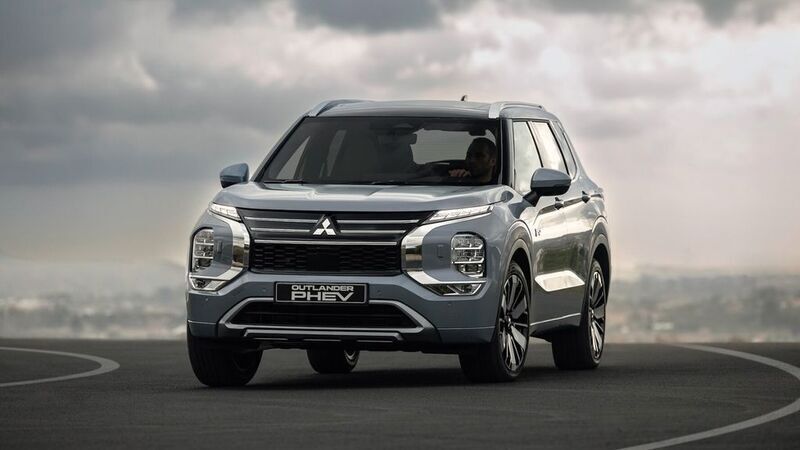 Weiß Neu 2025 Mitsubishi Outlander P-HEV Top SUV | 57.590 € - Bild 1/3
